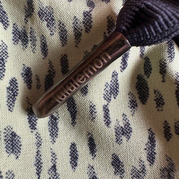 Lululemon Hotty Hot Short Dottie Dash Clarity Yellow Black / Black - Picture 5 of 8